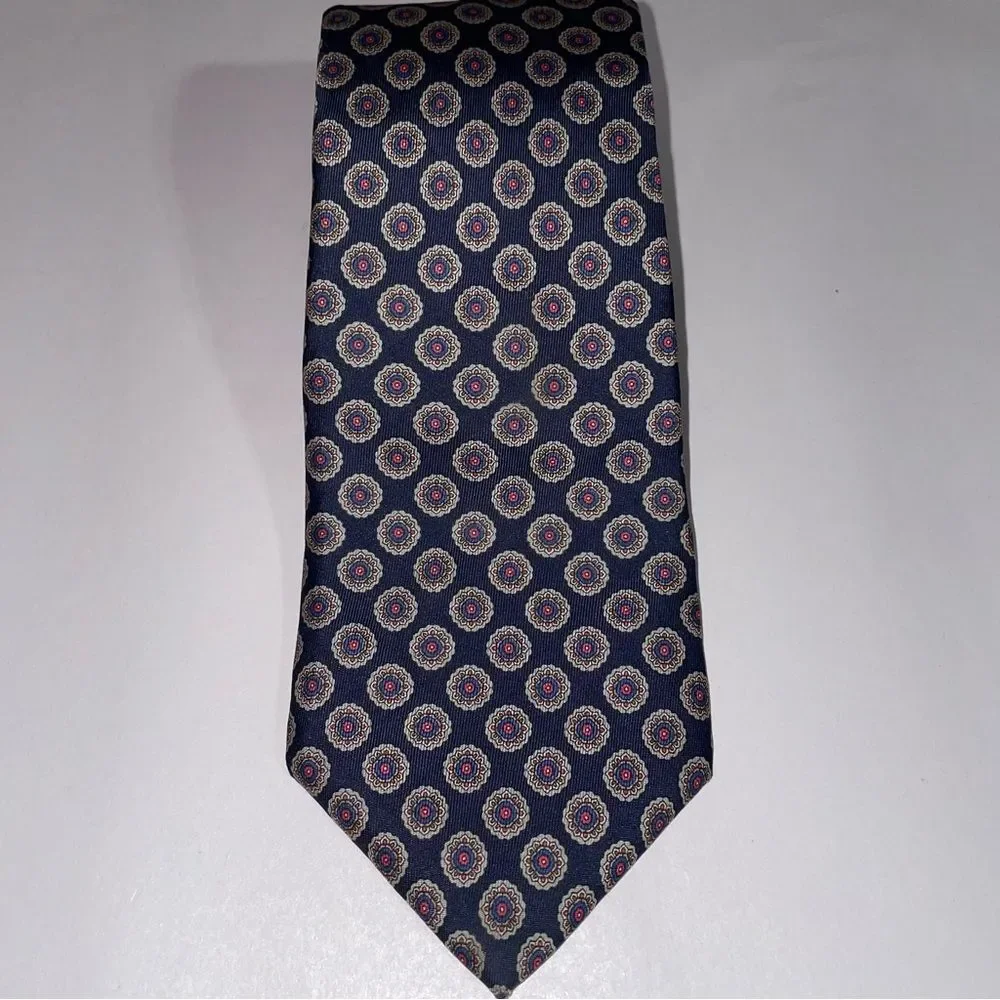 Christian Dior Mens Silk Necktie Navy Geometric Print Quiet Luxury Old Money